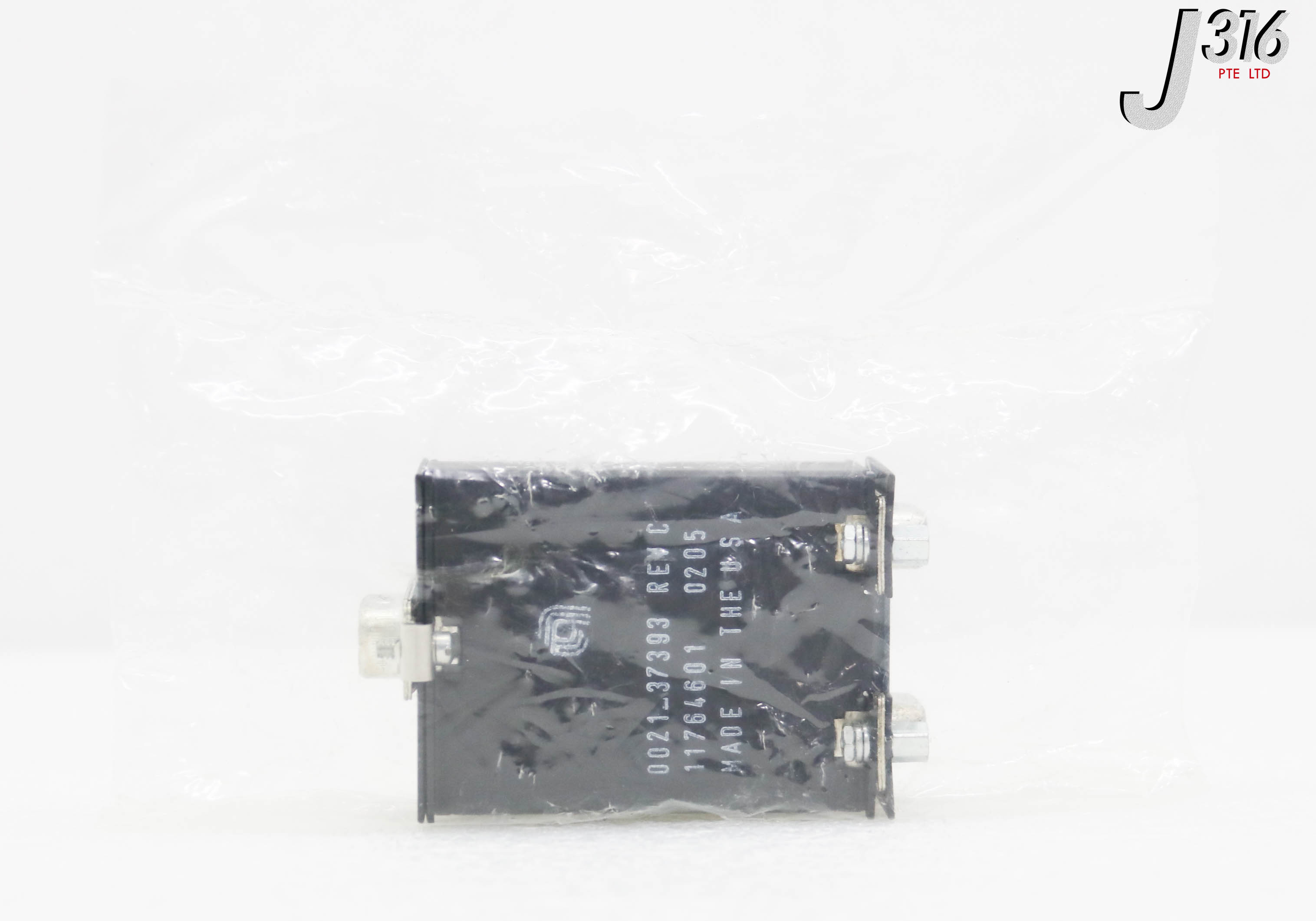 C1878 APPLIED MATERIALS BOX DB9 TRI-PORT CHX PASS-THRU, 0021-37393